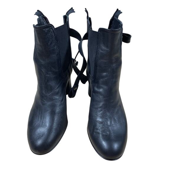 AGL Lisa Black Leather Back Zip Heeled Bootie MISSING METAL CLOSURE Size 35 - Picture 3 of 8